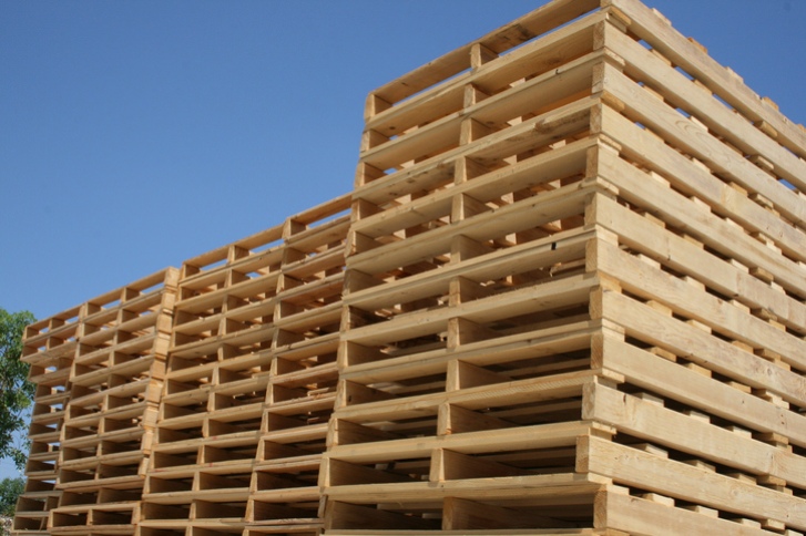 drewniane palety przemysłowe